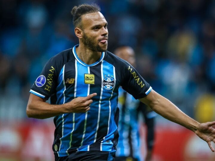 Grêmio Avança com Vitória sobre Palestino na Sul-Americana