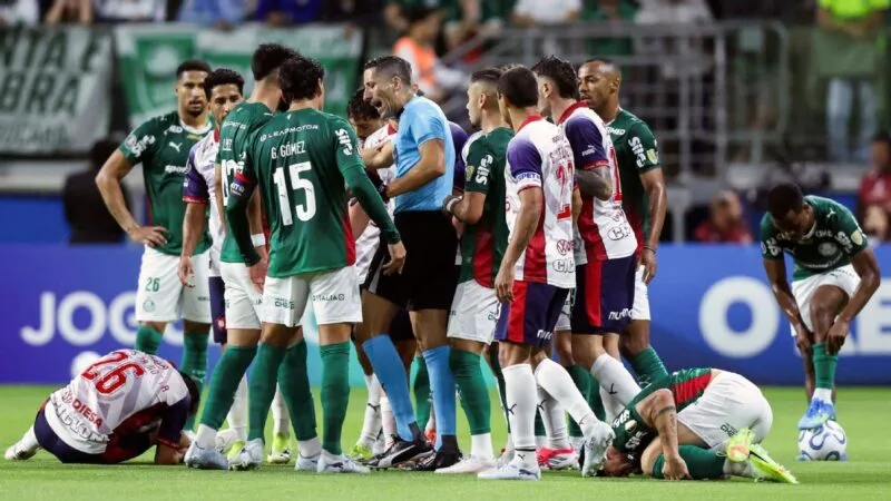 Palmeiras Tropeça em Casa e Perde Liderança na Libertadores