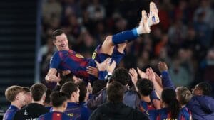 Lewa Se Despede com Gol, mas Barcelona Sofre Virada Surpreendente