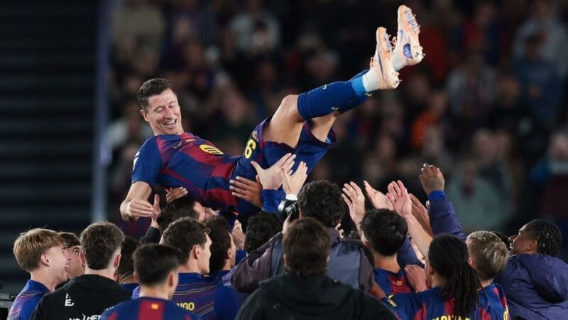 Lewa Se Despede com Gol, mas Barcelona Sofre Virada Surpreendente
