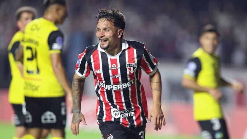 Artur: A Promessa do São Paulo sob a Sombra do Legado de Roger