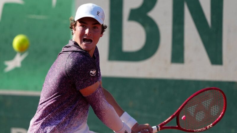 João Fonseca busca reverter situação em Roland Garros 2025