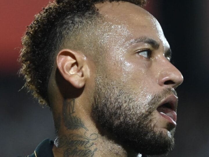 CBF Realiza Exame em Neymar Após Silêncio em Clínica