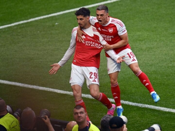 PSG Avança Após Empate com Arsenal em Partida Empolgante