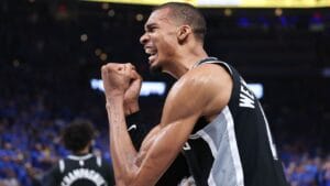 Spurs Dominam o Thunder com uma Defesa Sólida e Conquistam a Vitória
