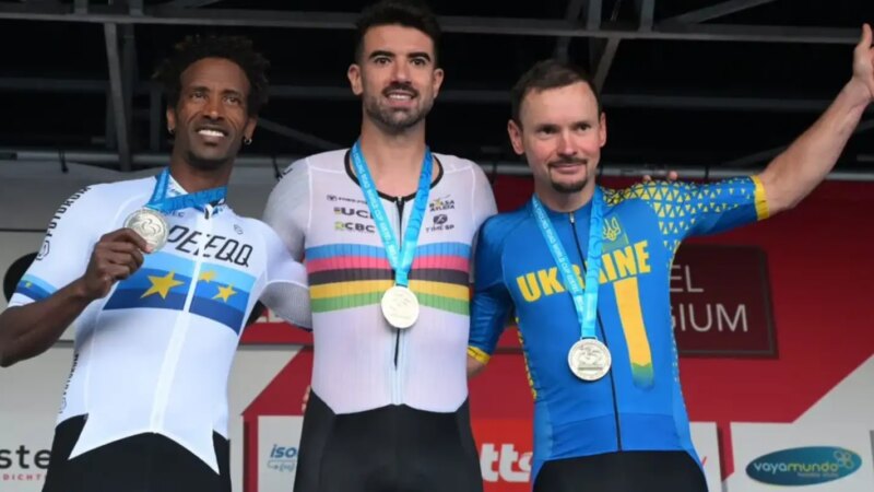 Lauro Chaman Conquista Ouro na Etapa da Copa do Mundo de Ciclismo em Gistel