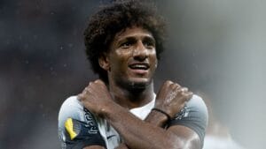 Corinthians enfrenta condenação da Fifa e deve indenizar clube americano