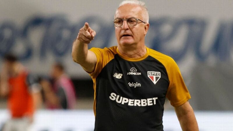 São Paulo busca contratação de ex-atacante a pedido de Dorival Júnior