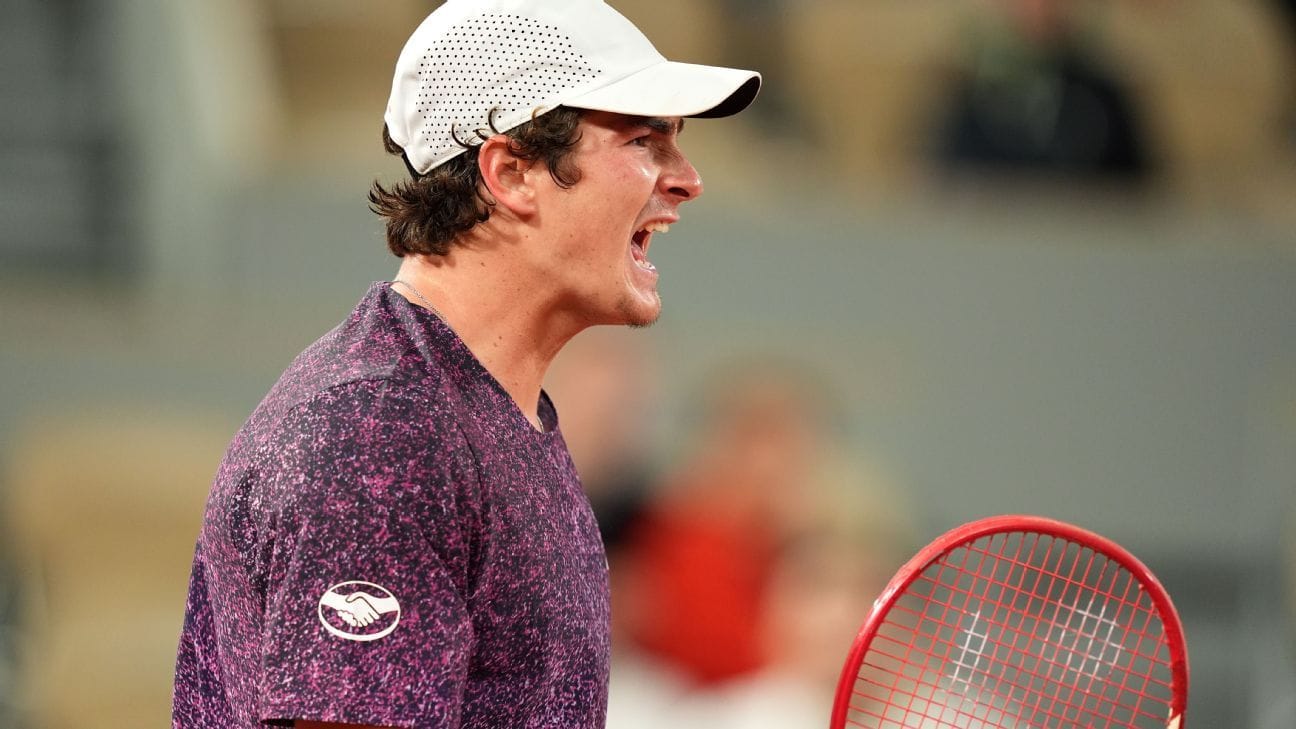 João Fonseca Enfrenta Jakub Mensik nas Quartas de Final: Acompanhe ao Vivo