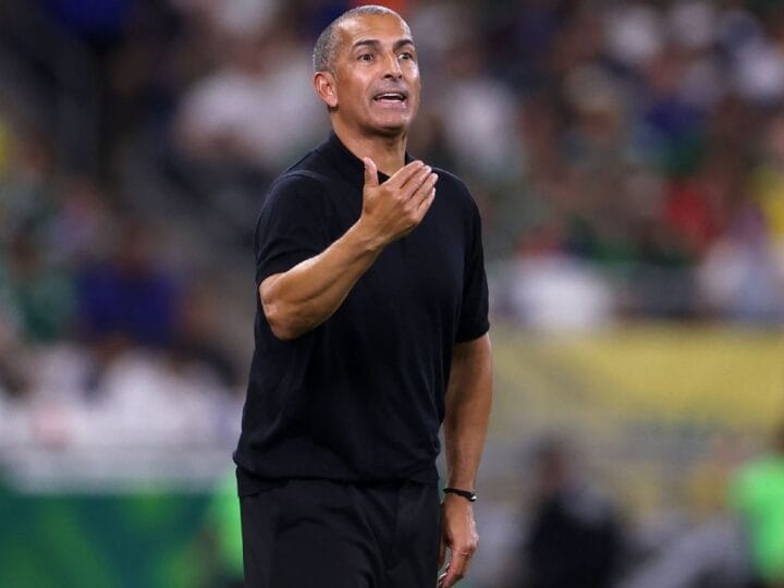 Tunísia Considera Demissão de Técnico Após Derrota na Copa do Mundo