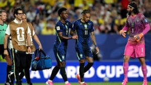 Raphinha gera preocupações na Seleção Brasileira devido a lesão