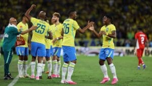 Zico Analisa a Possibilidade de Endrick e Rayan Jogarem Juntos