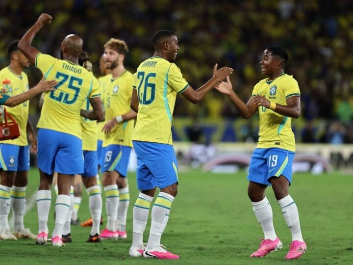 Zico Analisa a Possibilidade de Endrick e Rayan Jogarem Juntos
