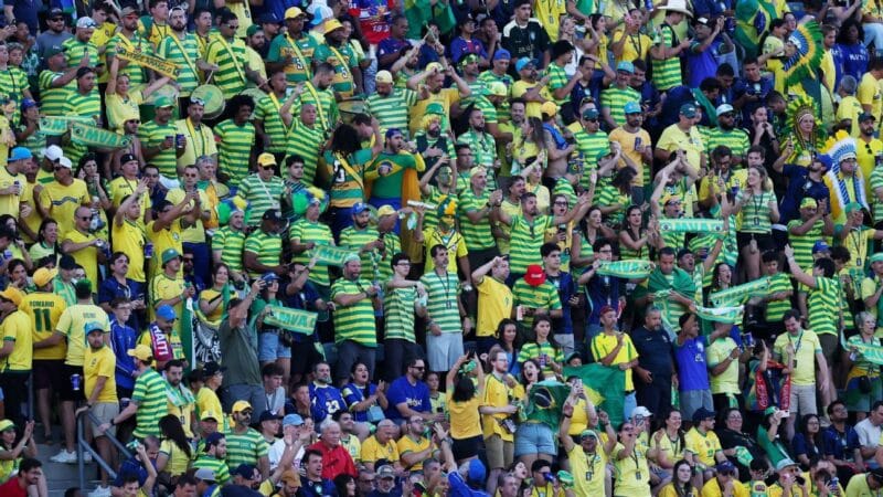 Casagrande Critica Torcida do Brasil Durante Jogos nos EUA