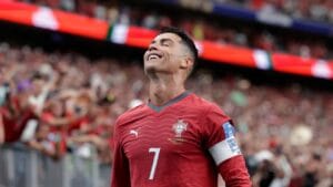 Cristiano Ronaldo: A Lenda Portuguesa Que Quebra Recordes e Encanta o Mundo