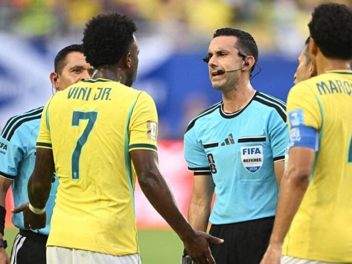 Análise da Arbitragem: Gol de Vinícius Júnior é Anulado em Partida contra a Escócia