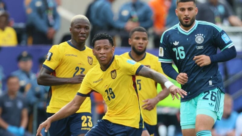 Equador supera Alemanha em emocionante virada e avança no torneio