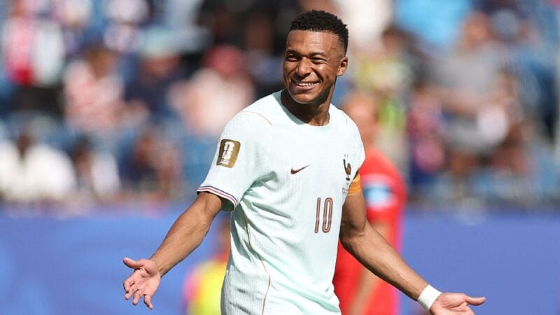 Mbappé entra para um seleto grupo com assistências impressionantes