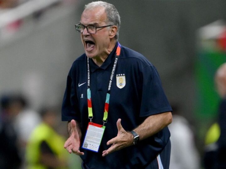 Bielsa Expressa Frustração em Entrevista e Fala Sobre o Futuro