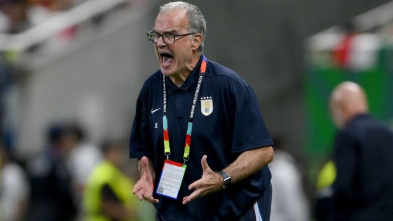 Bielsa Expressa Frustração em Entrevista e Fala Sobre o Futuro