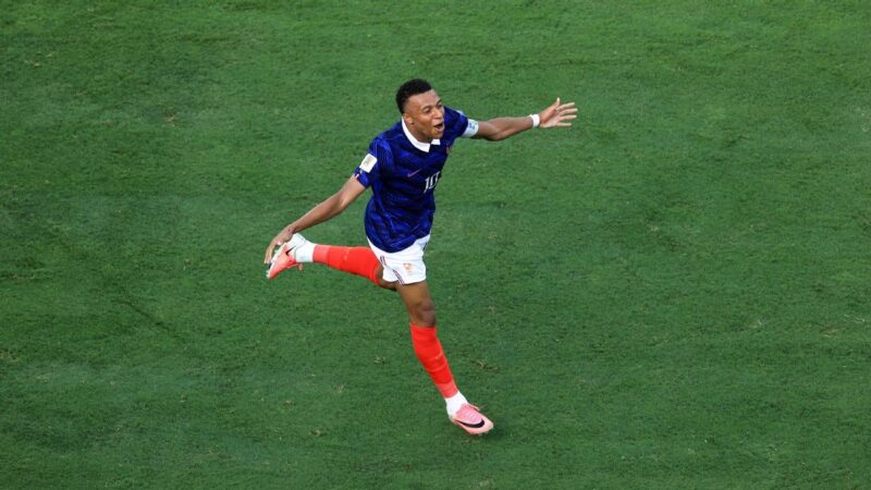 Mbappé Brilha em Exibição da França e Quebra Recordes Históricos