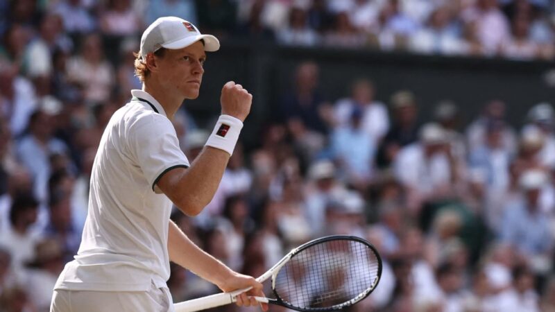 Sinner Supera Djokovic e Avança para a Final contra Zverev