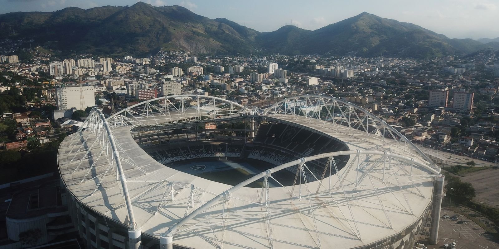 Adiado Botafogo x Fluminense no Brasileirão Feminino devido a ventos fortes