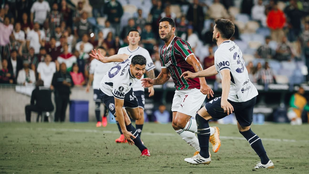 Fluminense Empata com Rivadavia nas Oitavas da Libertadores e Enfrenta Críticas da Torcida